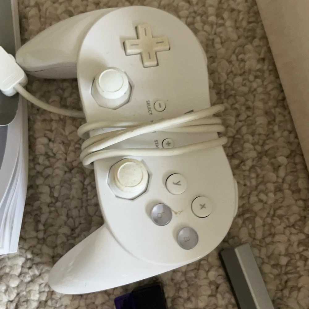 Nintendo Wii Console Set with White Accessories